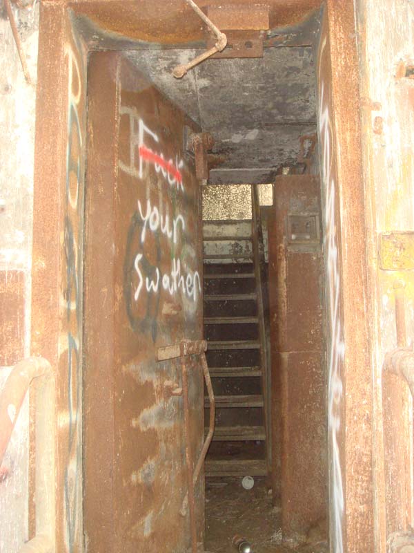 The vestibule to the portal silo