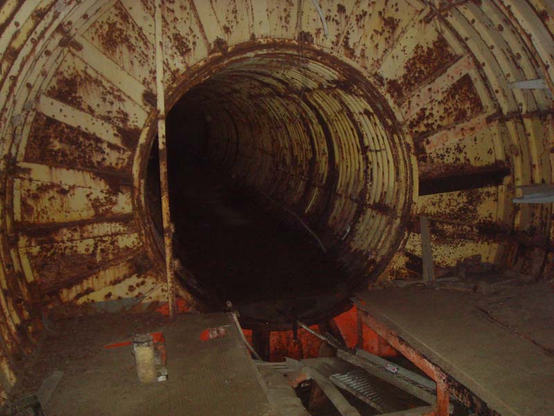 The antenna tunnel entrance