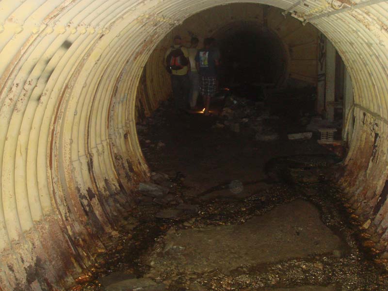 Looking into the fuel terminal from the launcher tunnel.  Yup, I'm lagging behind yet again.